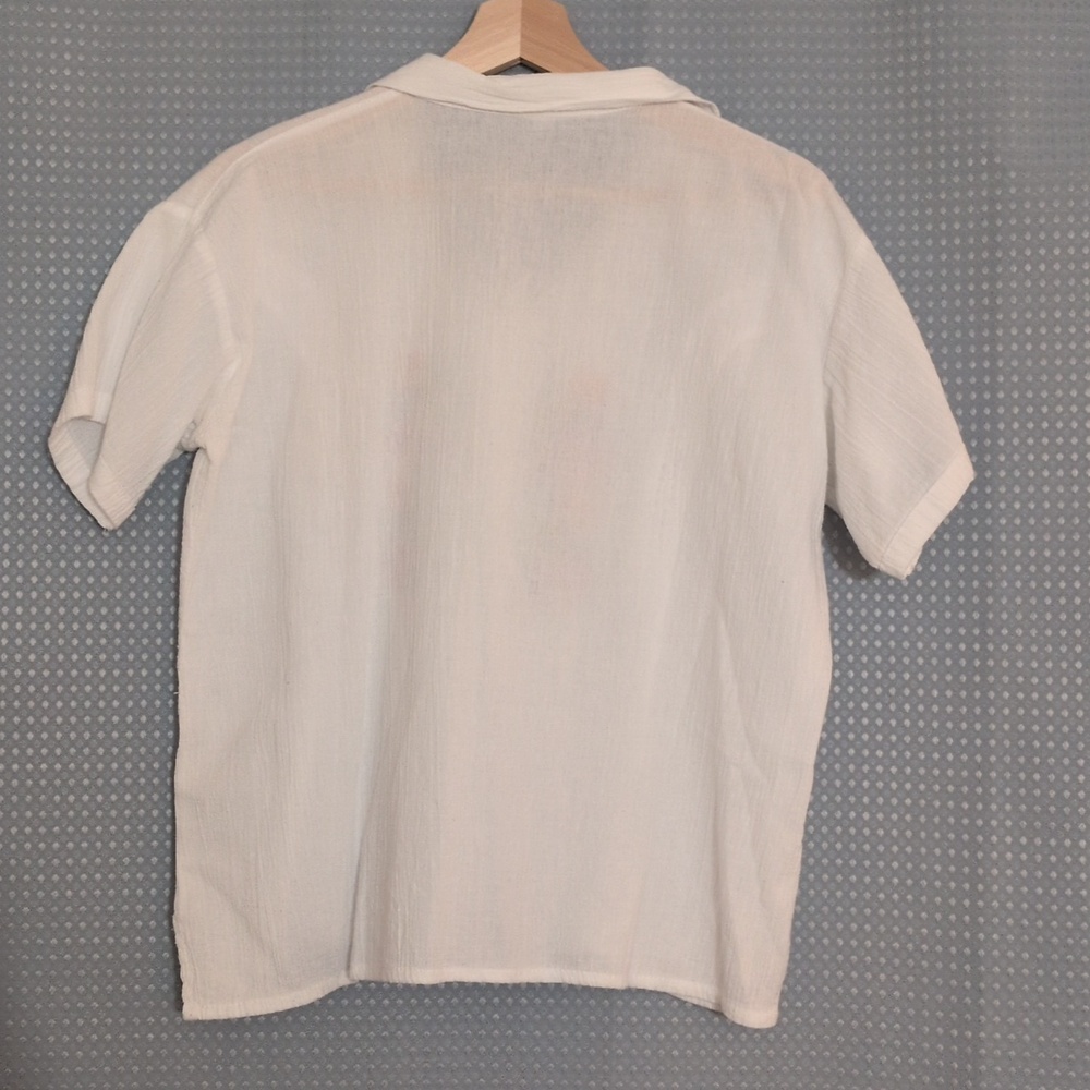 🎵 Embroidered Top 🎵 - Picture 4 of 5